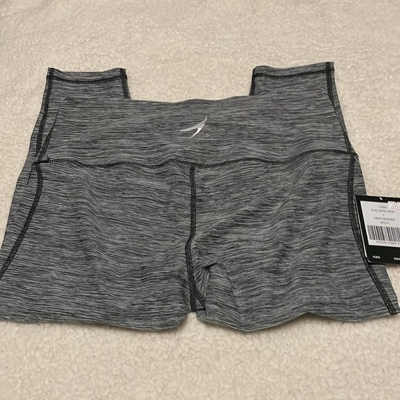 031EA.- Endeavor Athletic. Eclipse Capri. Size Large - Picture 5 of 5